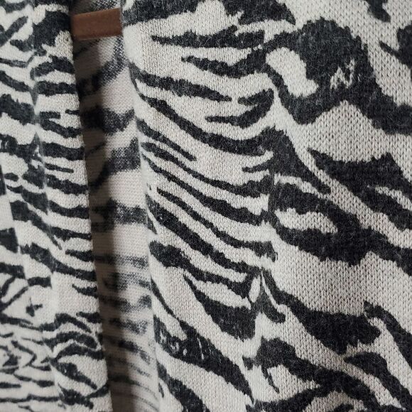 H&M Zebra Print Light Open Cardigan Size XS - Picture 12 of 16